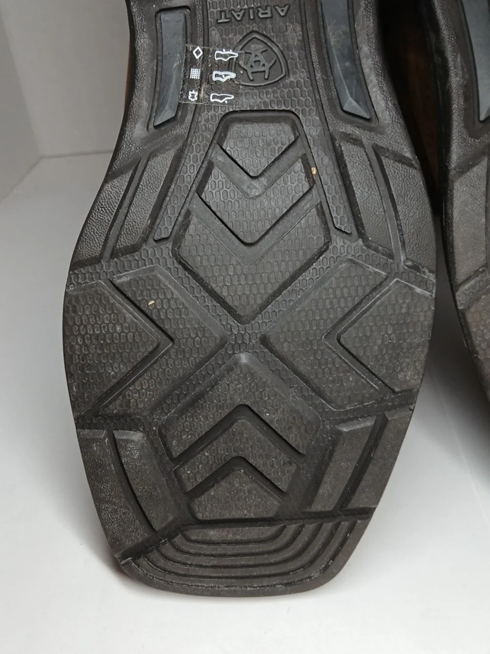 Ariat pre owned